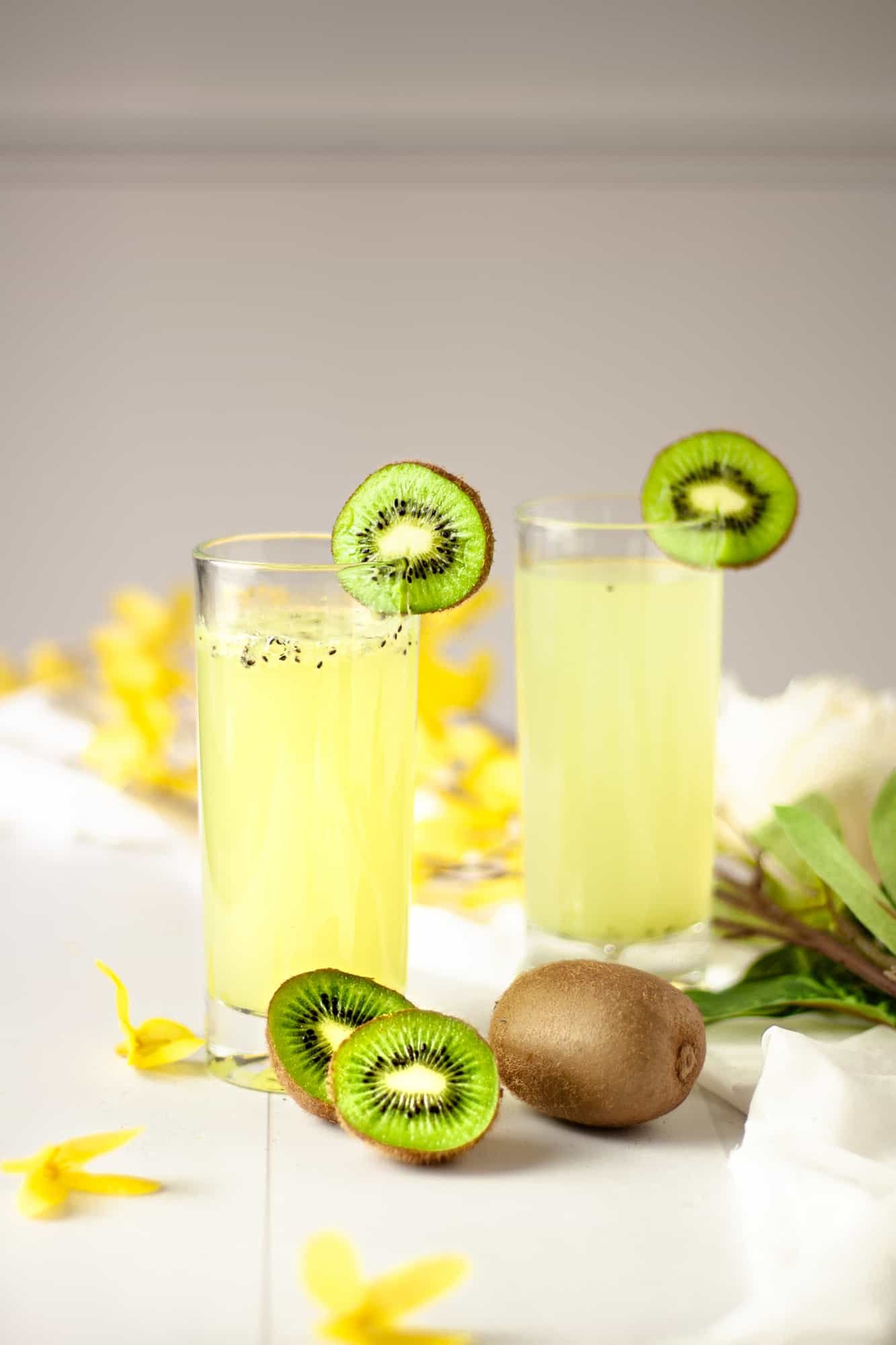 Kiwi Sparkling Drinks A Refreshing Treat